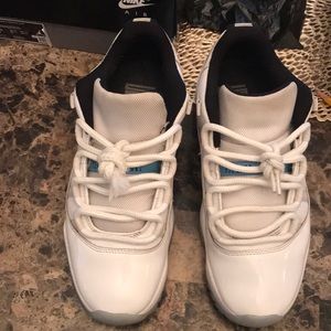 Jordan 11 legend blue low🔥